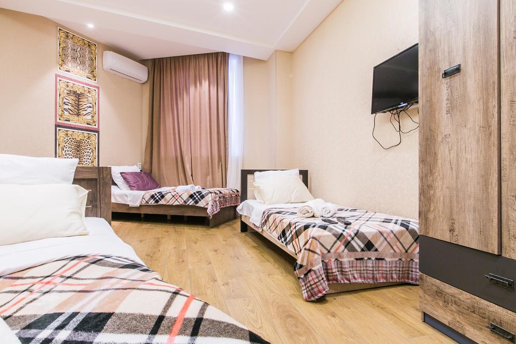 Sweet Home 3 At Freedom Square Tbilisi Exterior foto
